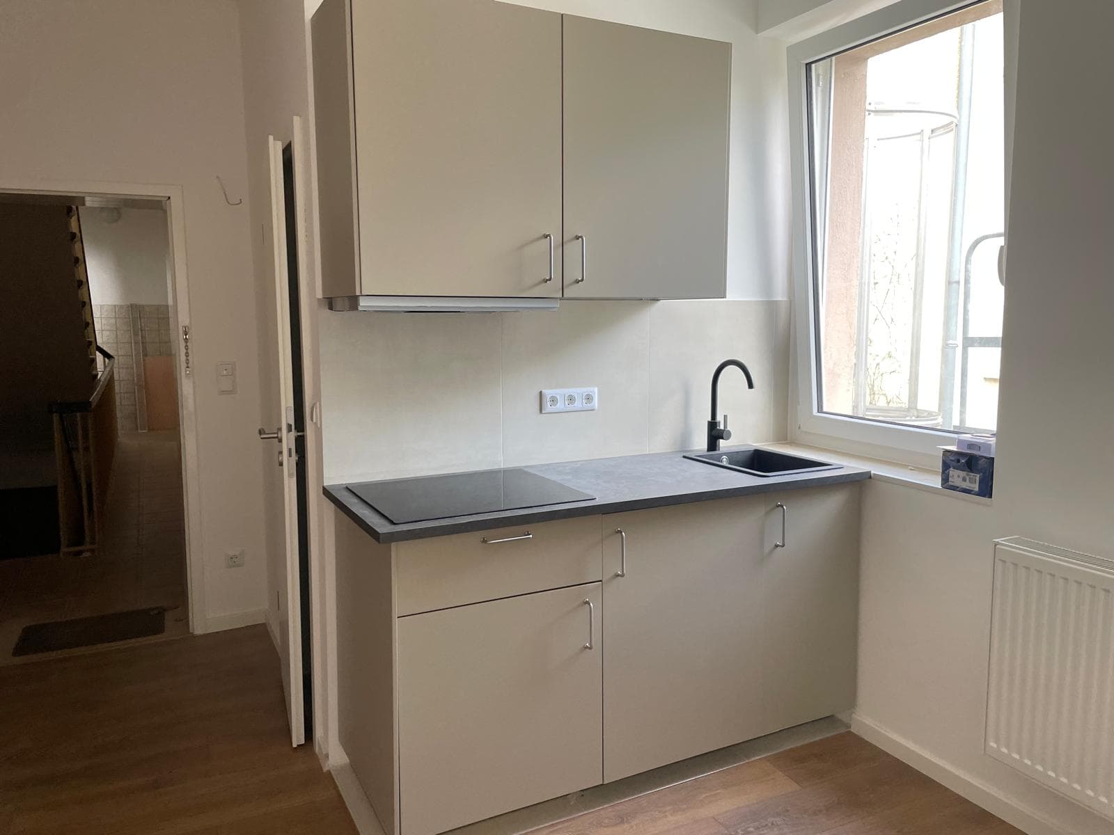 Bright 2-Room Flat Share Concept in Cologne-Mühlheim thumbnail 7